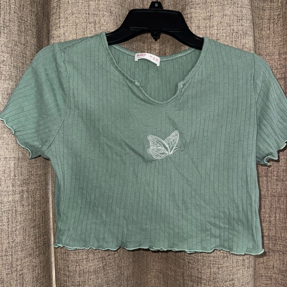 ROMWE Green Ribbed Tee with Butterfly Embroidery